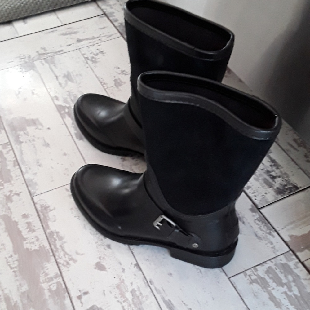 Uggs boots